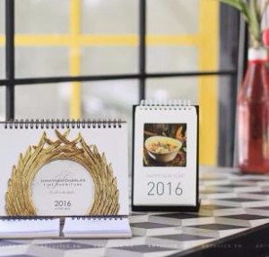 Cac Mau Lich Treo Tuong Cao Cap Cho Doanh Nghiep Artclick 19