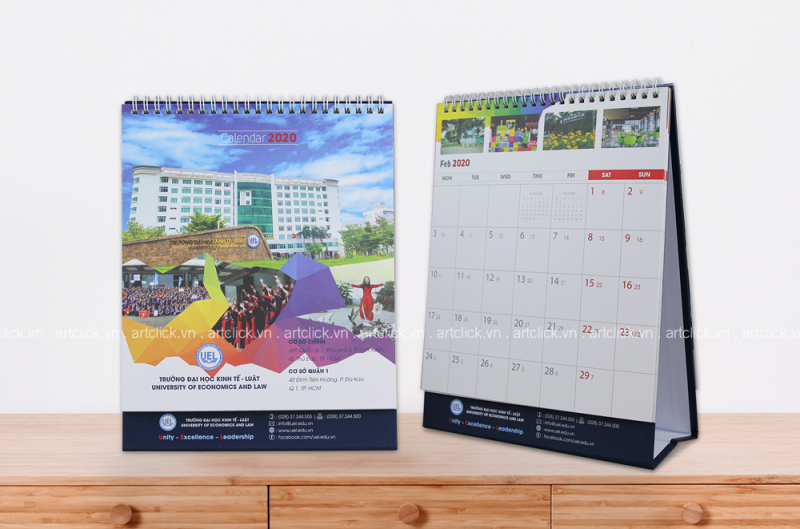 Cac Mau Lich Treo Tuong Cao Cap Cho Doanh Nghiep Artclick 8