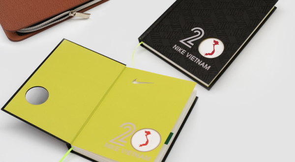 Qua Tang Doanh Nghiep Cho Khach Hang Va Doi Tac Artclick 1.7