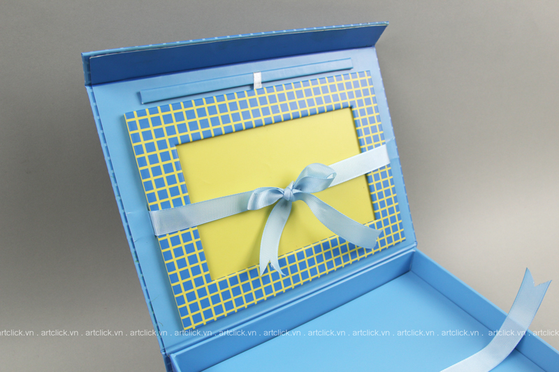 thiết kế hộp giấy theo yêu cầu